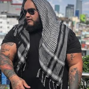 Meet your Posher, Arnold